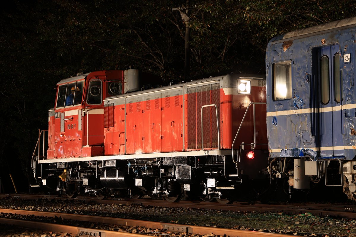 yukiyuki_doh's tweet photo. 10/17
若桜鉄道 DD16＠秋月の夜間撮影会

久々に動いてるチビロクを見れて良かった☺
関係者の皆様ありがとうございました🙏🙏 https://t.co/HsTsdvQ4wZ