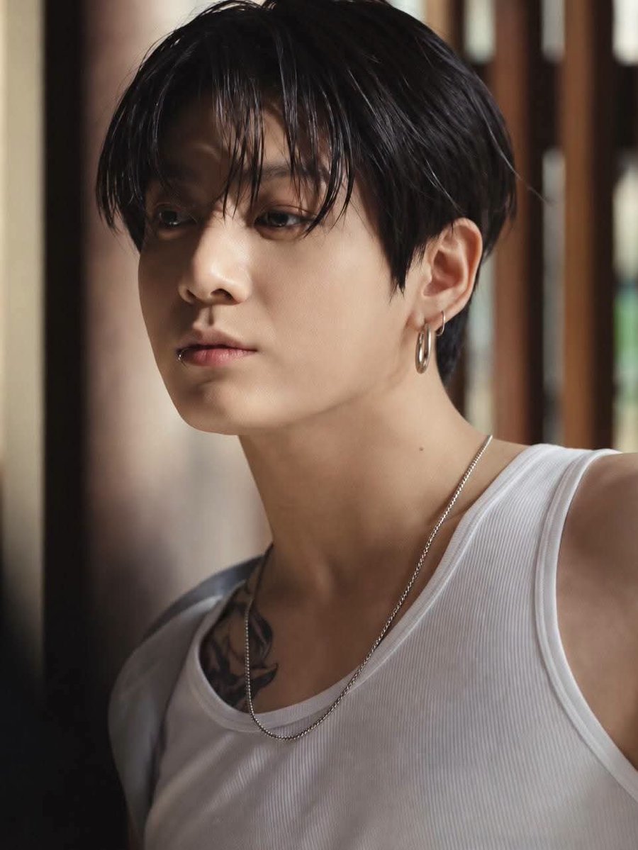 LRygen's tweet photo. @btschartsxdaily I vote #BTS  for FAN'S  CHOICE MALE at the #2026MAMAVOTE https://t.co/5kl8e6sXCa