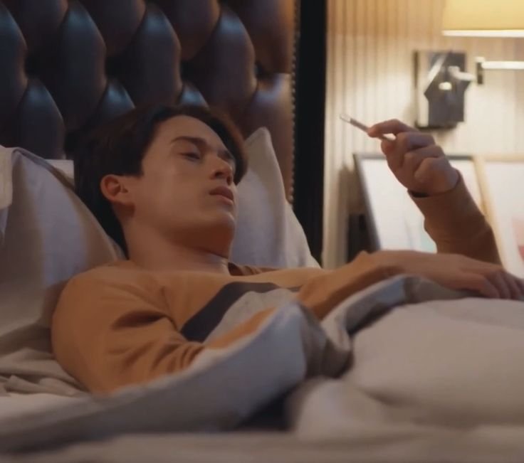 renneverrate's tweet photo. "aduh ini gimana ngomong ke joss? guinzly aja masih nyusu..." https://t.co/RsEwXAt3CC