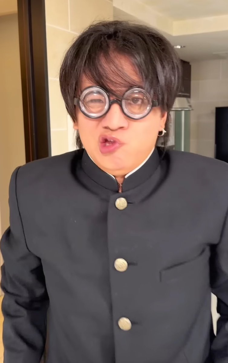 riap_k's tweet photo. 最後の笑みをスクショしたいのに
どう頑張ってもこれになる😂😂😂😂😂 https://t.co/b6ZjxOGFfJ