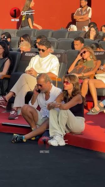 aserasorat's tweet photo. 👀 لو انت فاهم ان مهرجان الجونة ده مهرجان سينمائي فحضرتك بكل اسف فاهم غلط..
ده باربيكيو...حفلة شواء
عارف حضرتك لما ربنا يكون موسعها عليك شوية فتعزم عيلتك فى جنينة فيلا الساحل و تشووا؟؟
لحمة كفتة كباب ريش؟؟
و لو ربنا كارمك بزيادة شوية حتلاقى نفسك عازم صحابك
6/1 https://t.co/ljbDGCdSzX