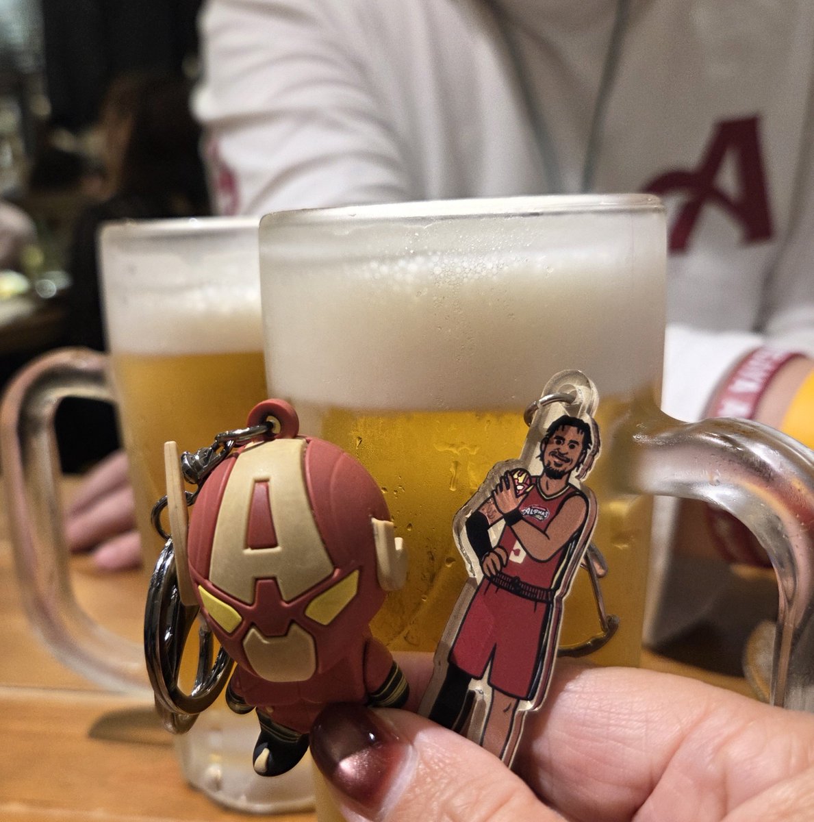 kotetsu_ranmaru's tweet photo. #アルファーズ good win❗
全員揃わない中
みんなでよく頑張った❗

勝利の美酒は格別です🍺✨
現地観戦後、この時間に地元で飲めるの最高✨ https://t.co/WGiC8WkhsL