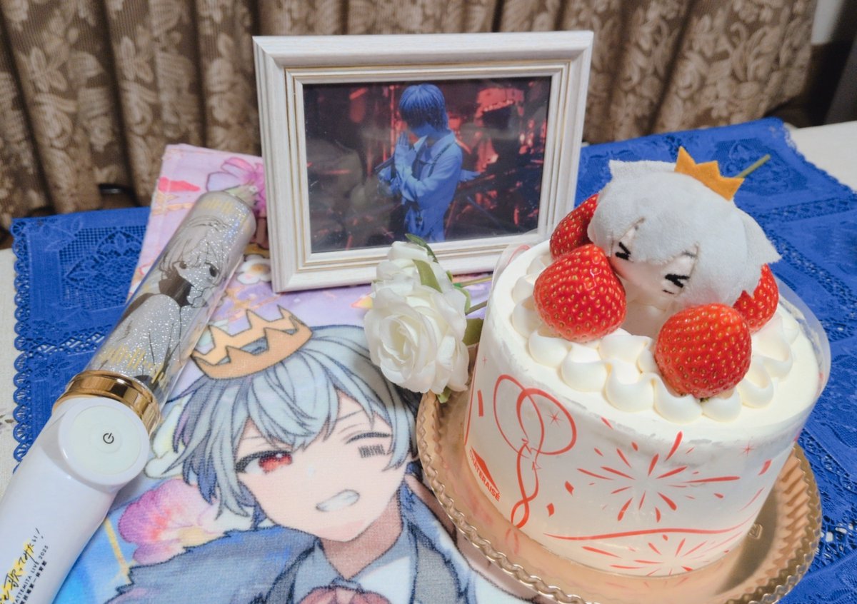 RLove9353's tweet photo. まふまふさんお誕生日おめでとうございます🎂🎉
今年もお祝い出来てとても嬉しいです！生まれてきてくれてありがとう
まふくんの人柄も音楽も大好きです音楽を、生きることを諦めないでくれてありがとう！健やかに幸せに過ごしてね
#まふまふ誕生祭2026 
#まふまふ https://t.co/iAayJ48fzk