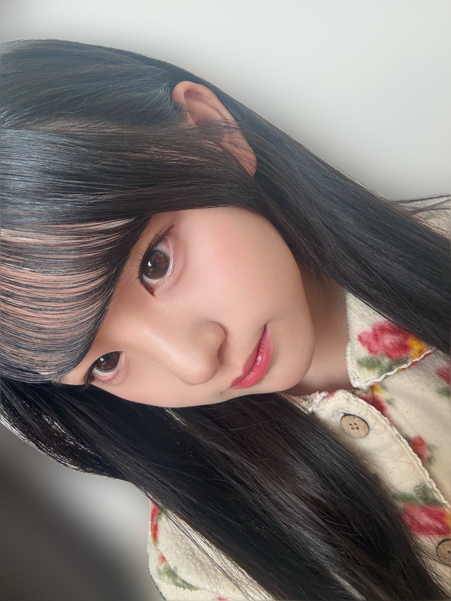 izumi_maeda1117's tweet photo. こんばんは( .ˬ.)"

今日の朝撮った珍しく笑顔の写真です！
私が目開けながら笑うのはちょっと違和感ですが、頑張ってみました(^-^ )

皆さん週末はどのようにお過ごしでしたか？
今日も素敵な1日になることを願っています！( ᵕᴗᵕ )⟡.·*. https://t.co/MVCpI4Ci7W