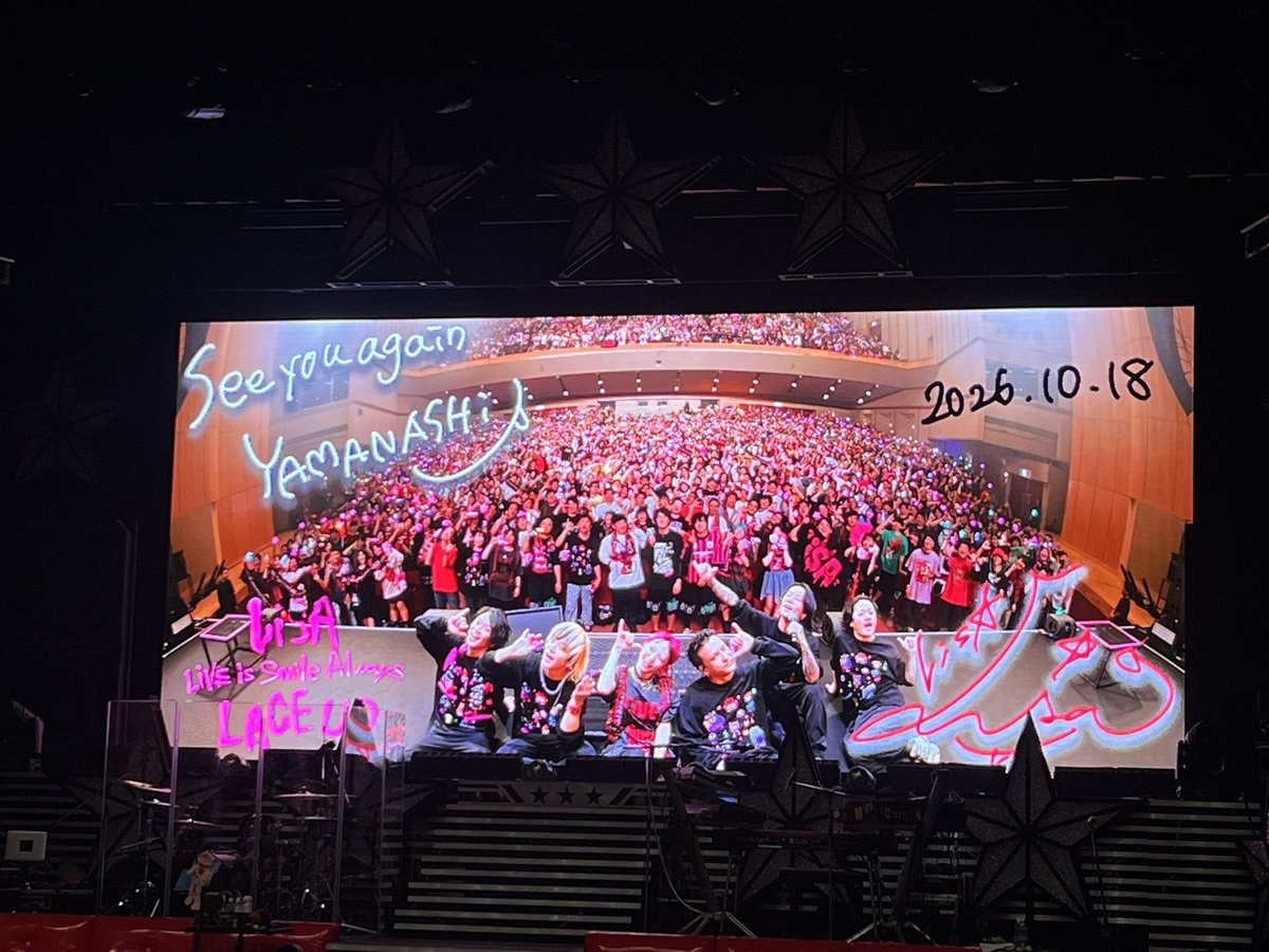 MagicOfBrother's tweet photo. はじまりました。
#LiSA15th
#LiSA_LACEUP https://t.co/taiGjeEi9Y