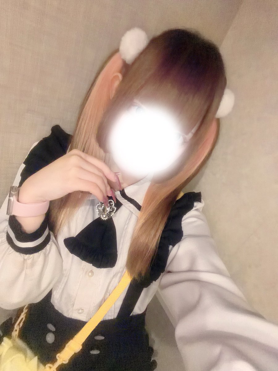 aspiration_mea's tweet photo. 前髪分け目変えてみた♩ラストまでいます^_−☆
途中お仕事で抜けちゃう時間あるのでご帰宅予定あればご連絡ください🙏🏻🙏🏻 #めるぴゅあ https://t.co/aH4uIJBez2