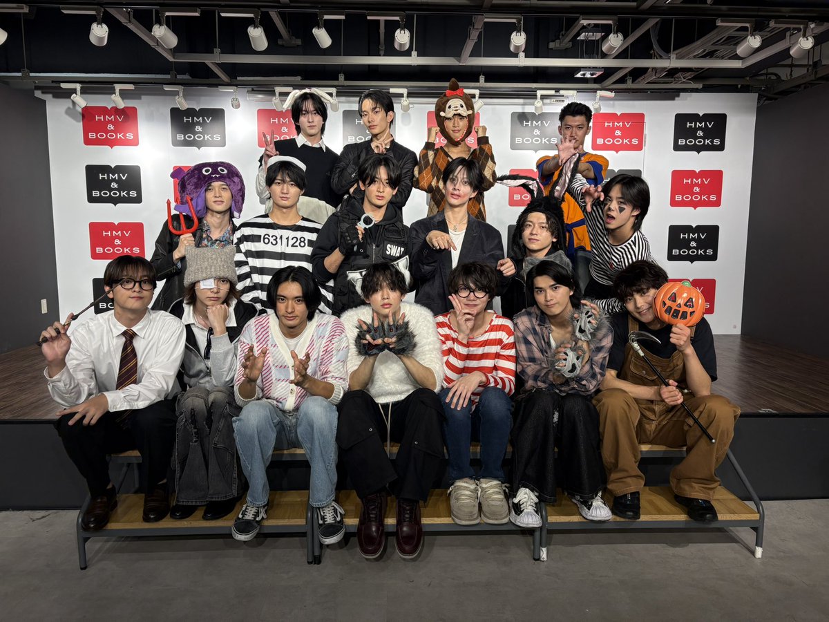 ebidan_actors's tweet photo. 【EBiDAN ACTORS 作戦会議#25】 
ありがとうございました🎃

今回は「人狼劇」と「気まずいエチュード」
をやりましたがいかがだったでしょうか！

メンバーの個性溢れる仮装の感想もお待ちしております👻

次回は11月29日（日）作戦会議# 26
お楽しみに🍂

#エビアク 
#EBiDANACTORS https://t.co/zqh41KKY5R