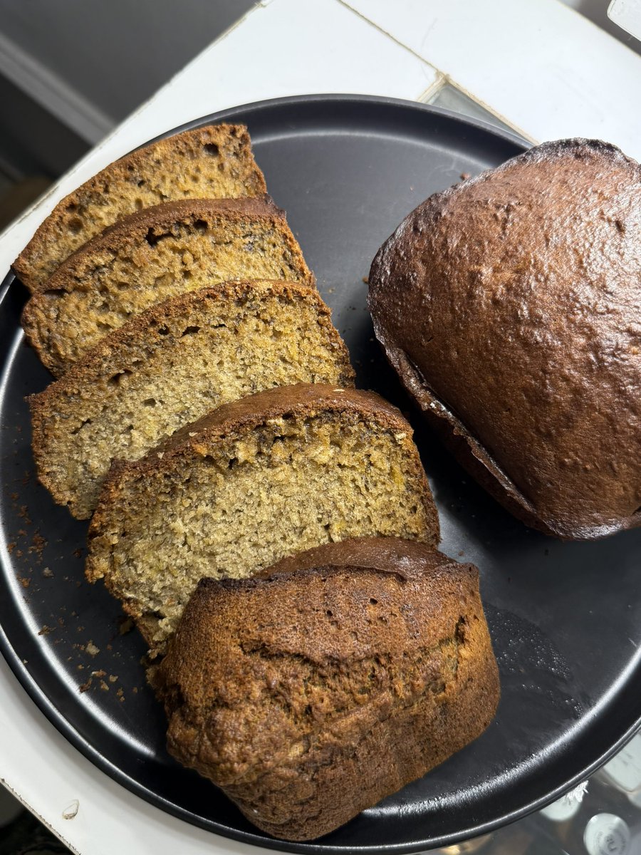 only1wura's tweet photo. just off tiktok recipes, one successful loaf later and i’ve lost count of how many times i’ve baked it since then🤭 https://t.co/kHdQNbTRab