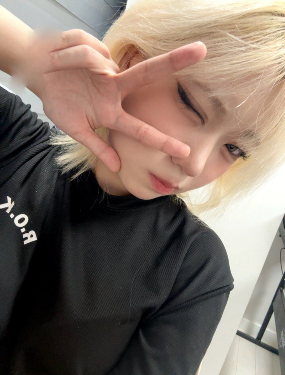 ol_vj5's tweet photo. 어제 화장 너무 망햇어서 연습햇어요…
지스타까지 발전시켜서 갈게요..!! https://t.co/YbaU2zAeu1