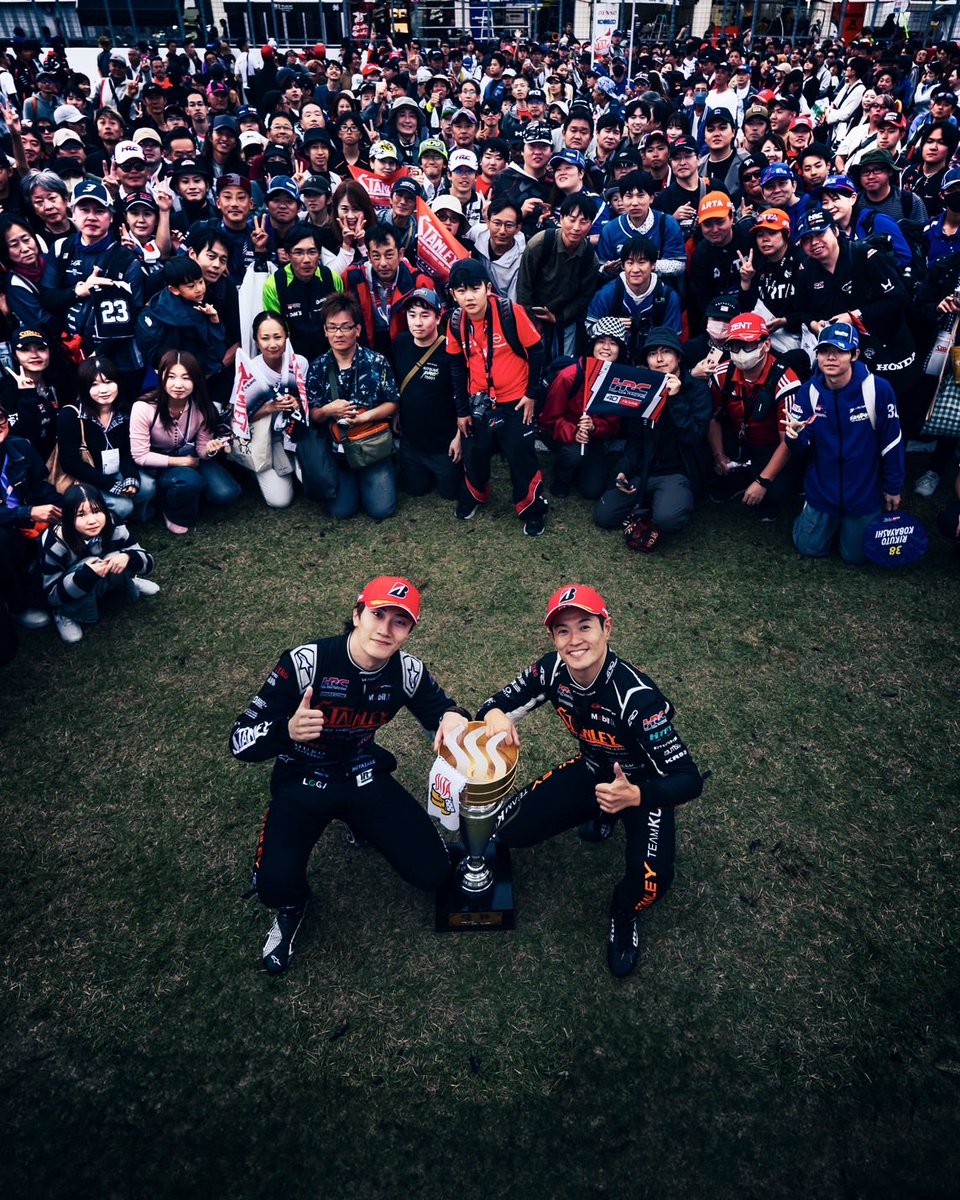 tadasuke0628's tweet photo. .
SuperGT Rd7オートポリス

優勝しました！🏆

チームクニミツらしいレースをチーム皆んなで尚貴さんと共にできました！
最高🤙 https://t.co/4HyB4TLgsM