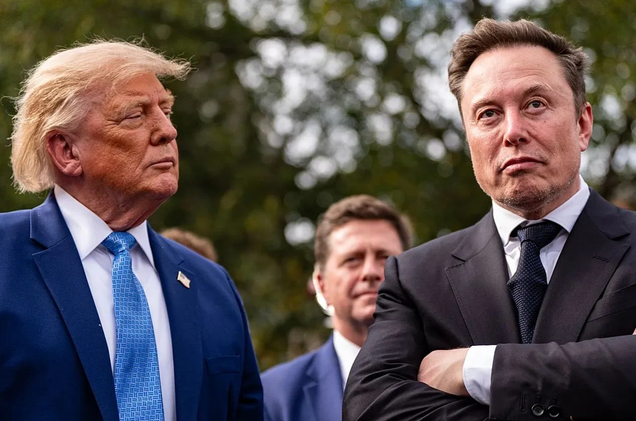 TKouilou's tweet photo. Le monde vient de comprendre qu'un simple décret américain peut couper "l'électricité" de son industrie. 
Un uppercut au leadership tech des États-Unis qui s'appelle "scandale Starlink" 

Washington a restreint l'usage de Starlink et Starshield en Ukraine. Pourquoi ? Peut-être pour faire baisser le diesel de 2 cents avant les midterms, peut-être sur une promesse de Poutine. On ne saura jamais !
Avec des "peut-être" et des "si", on ne va jamais loin. 

Cette technologie critique, l'Allemagne et la Pologne l'utilisent aussi. 
Deux alliés de l'OTAN. 
Et ce n'est qu'un début.

81 camions autonomes Caterpillar 797F tournent à la mine Kearl d'Imperial Oil, en Alberta. 
Pilotés à distance par des systèmes centralisés américains. Un « mode fonctionnalité limitée » ? 
Pas de la science-fiction pour un ingénieur cloud.

Audi fait tourner ses robots industriels sur VMware, une techno de l'américain Broadcom. 
Limiter le temps processeur, la bande passante ? Les mécanismes existent déjà. 
Suffit d'un président de mauvaise humeur vis-à-vis de Berlin.

Rappelez-vous : en 2025, l'administration Trump a contesté l'annulation d'élections en Roumanie, et un vice-président US a rencontré le chef de l'AfD juste avant le vote allemand. 
Imaginez maintenant un scrutin européen tournant sur Google Cloud. 
Google a d'ailleurs déjà accepté de payer 22 millions de dollars... pour une salle de bal à la Maison-Blanche. Voilà le prix de l'indépendance.

La suite se joue déjà : 
- Airbus quitte Amazon AWS pour le français Scaleway : 70 applications critiques, jusqu'à 900 à terme 
-  aux Pays-Bas, KPN s'allie à l'allemand Schwarz Digits sur la plateforme STACKIT, données hébergées chez les Néerlandais et validée pour les administrations publiques 🇪🇺

Ces sociétés ont bâti des industries entières sur la confiance en l'Amérique. 
La note arrivera, et elle sera bien plus salée que 2 cents sur le diesel. 
Récupérer la confiance prendra des décennies et aucun scrutin US n'y changera rien.
Mais bon, au moins la salle de bal sera prête 🙄🤨

https://t.co/zvdtbEkv5Z