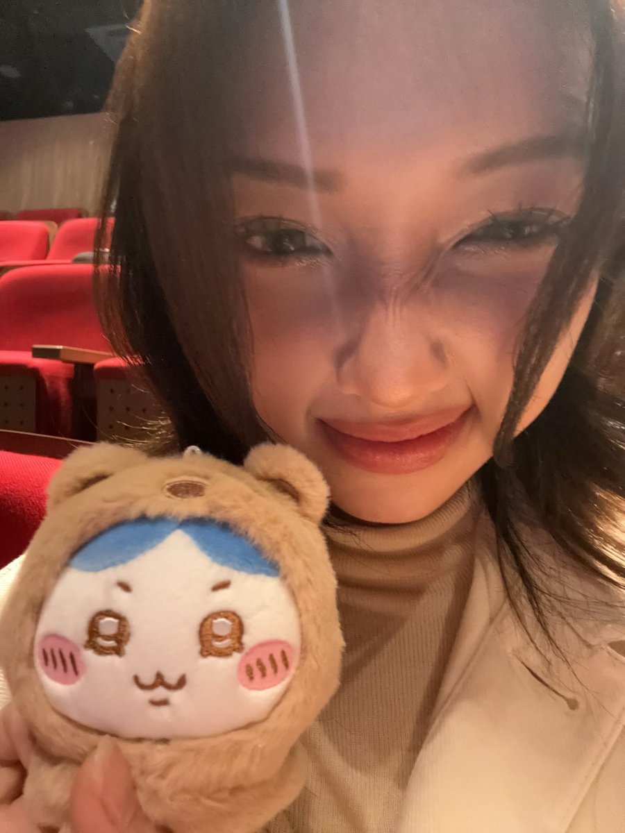 gehlee_gdangca's tweet photo. some1 gave me hachiware https://t.co/llNbK4f7Pe
