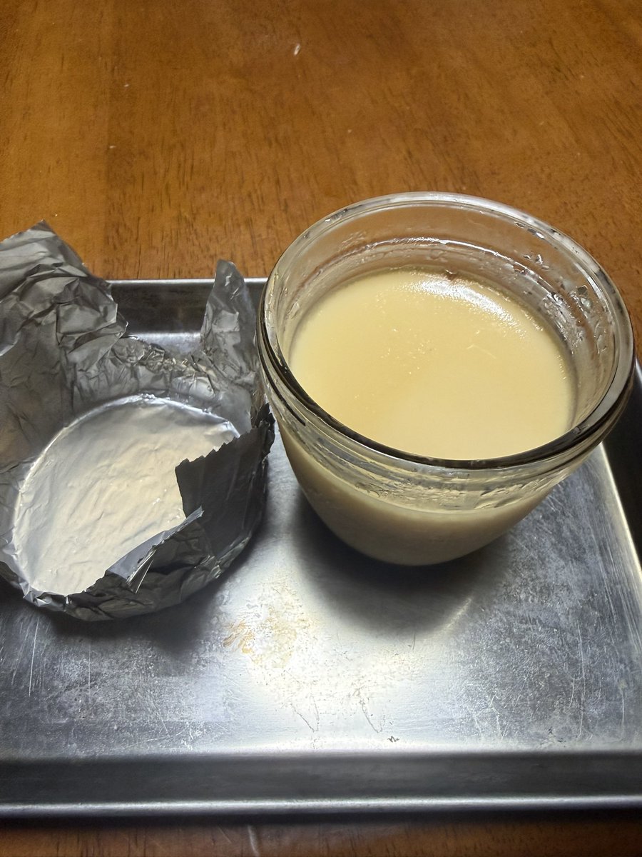 iroiro_novice's tweet photo. モロゾフプリン容器の正式な利用方法笑。
4回目にしてようやく及第天のプリンができた(*ﾟーﾟ) https://t.co/rMzfZGwgsv