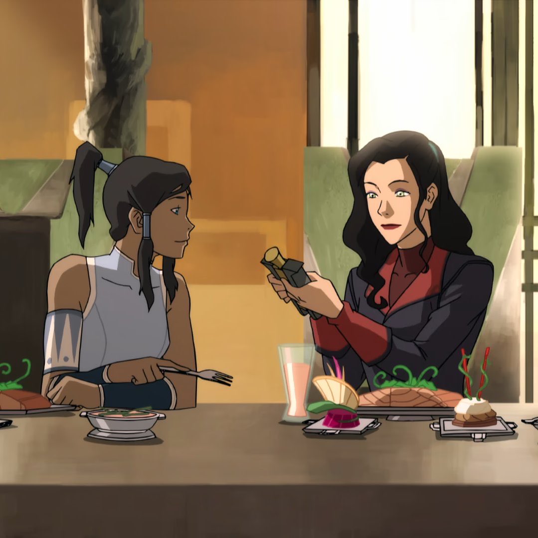 tloksato's tweet photo. this is how korra looks at asami when she’s being a lil nerd tinkering with tech or drawing up blueprints 🥹 https://t.co/53xEjRskxG