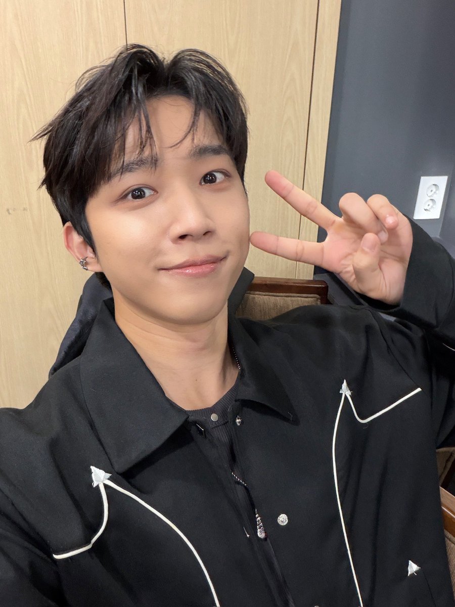 NFlyingofficial's tweet photo. 가을엔 GMF💕

#NFlying #엔플라잉 #서동성 #SeoDongSung https://t.co/HVsGis3hGh