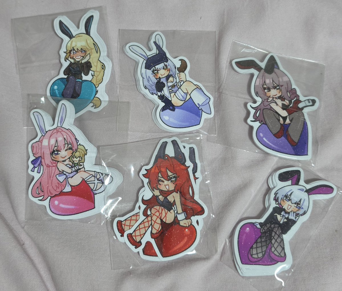 hiikkupss's tweet photo. stickers are here for FAF! https://t.co/7MyBjQsRO9