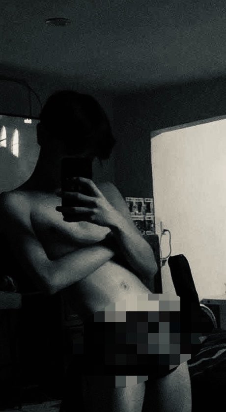 Corona_jesseel's tweet photo. dejo esto un rato y al rato lo borro 😽
#chudai #gay https://t.co/5XAGFBlgVr