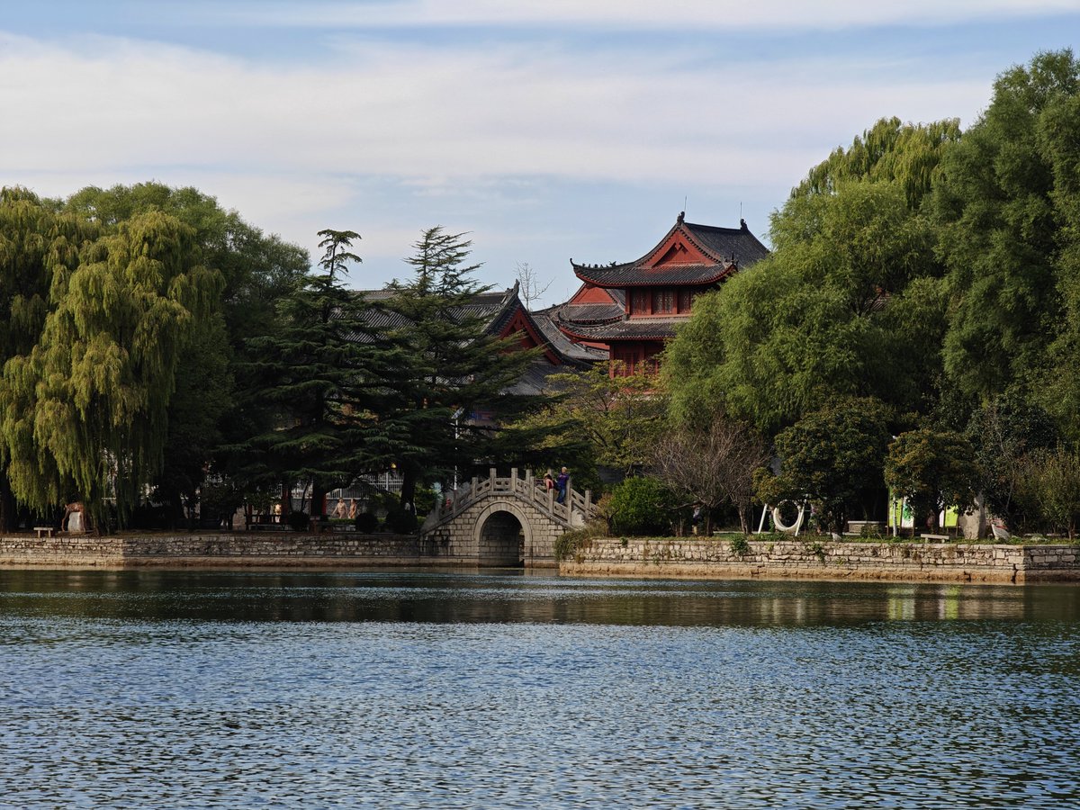 nealshushi's tweet photo. China's autumn
El otoño de China
中国的秋天🍁
#ChinaAutumn #OtoñoEnChina
#AutumnLeaves #ChinaTravel https://t.co/04xzvoNfot