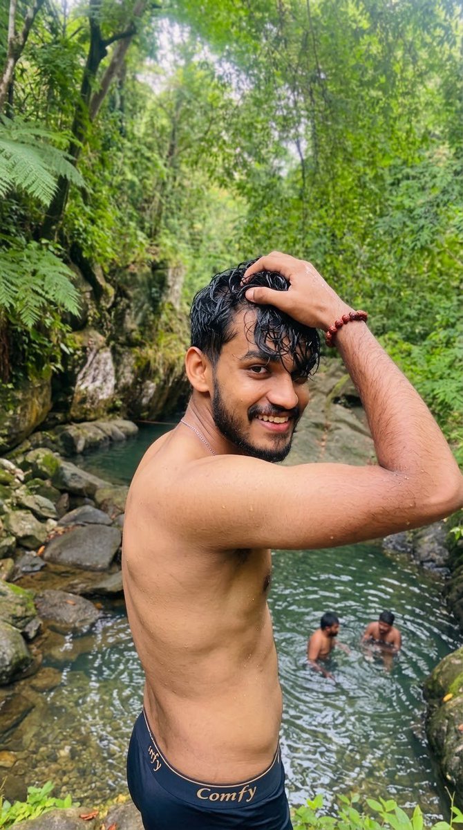 manum3it's tweet photo. #hansom #��්‍රිලංකා වෙ කොල්ලොන්ගේ ලස්සන https://t.co/60FlEyYOYr