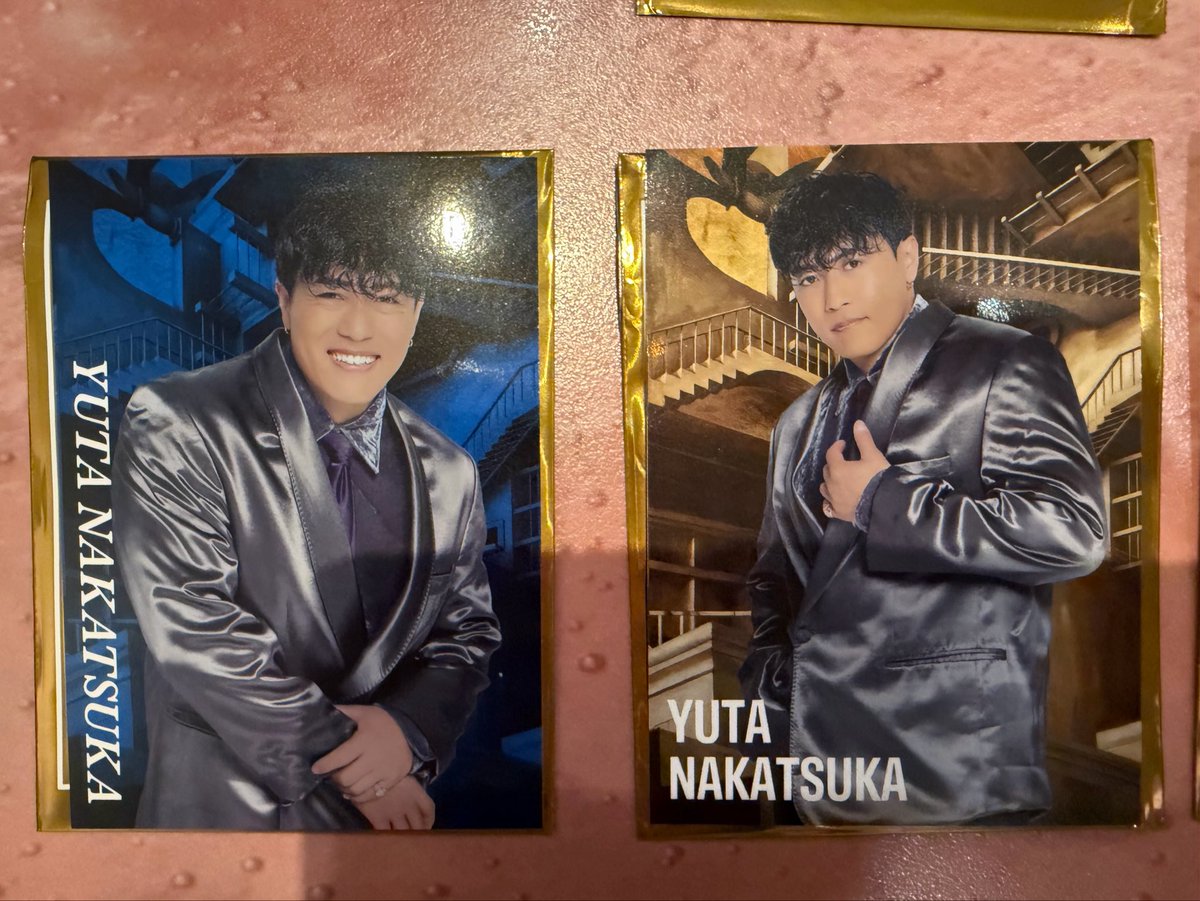 wannyan94's tweet photo. @Yuta_Ryuto_7 検索より失礼します。
こちらを所持いているのですが、同種の片寄と2対2で交換可能でしょうか。
福岡公演での交換です。 https://t.co/DoPUpg1l99