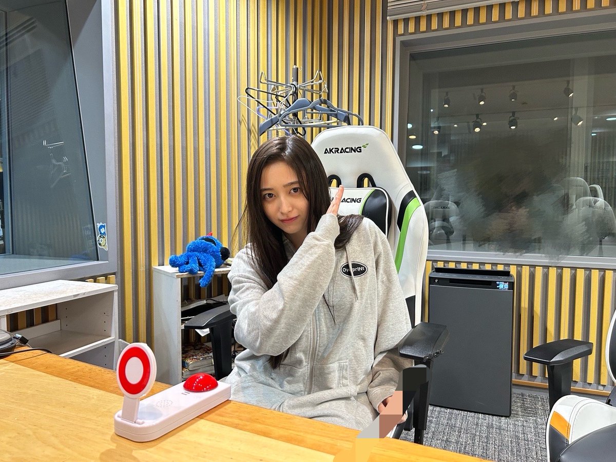 NOGI46ann's tweet photo. 来週のSPWに向けてまだ間に合います！
#乃木坂46ANN をTFで🎧

#乃木坂46 真面目担当 #井上和 がお送りしました🧑‍🎓

来週は
🙆『井上和 はおバカじゃない！LF縦断ウルトラクイズ』🙅‍♀️

一般常識クイズまだまだください！
📬nogizaka@allnightnippon.com

radiko👇
https://t.co/9jLUsqgFh6 https://t.co/4Cos5jVTat