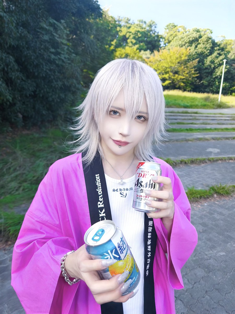 dennou_naochi's tweet photo. 一緒に飲む？ https://t.co/Why5P7VrrY