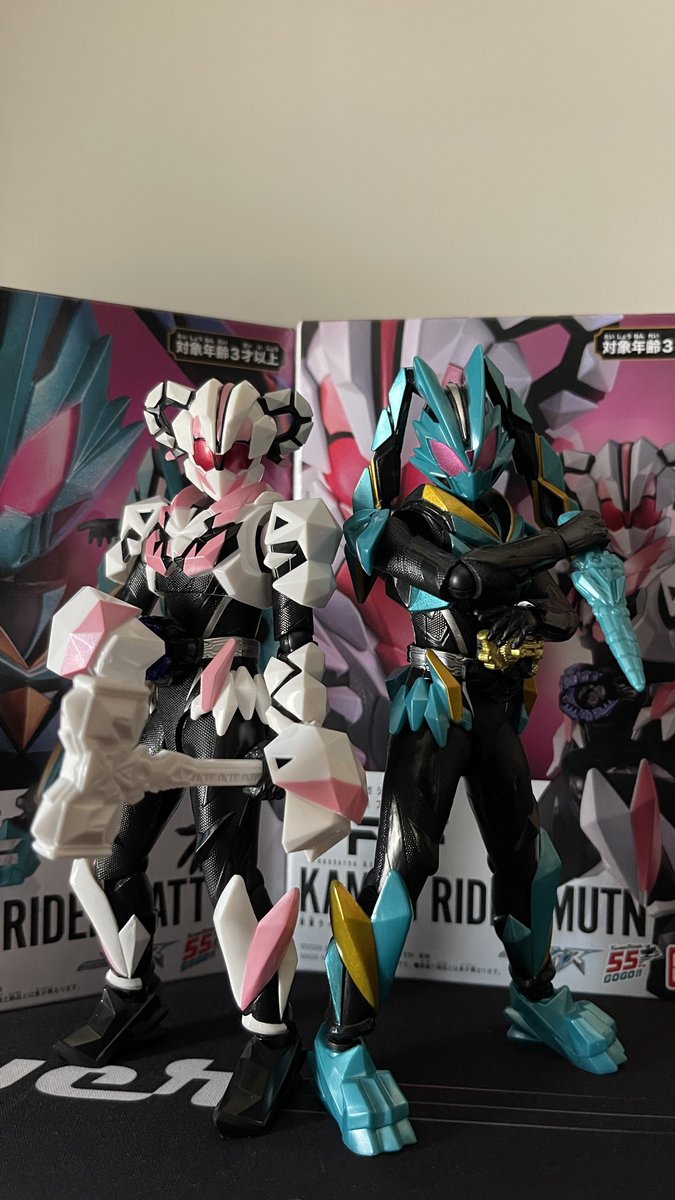 hyuga1986's tweet photo. TAFムトン買ったら
絶対これをやると決めてた一枚🐏
#仮面ライダーマイス #TAF #toyphoto
#Vanken #Mutn #AIイラストㅤㅤ https://t.co/bTWE0apjFT