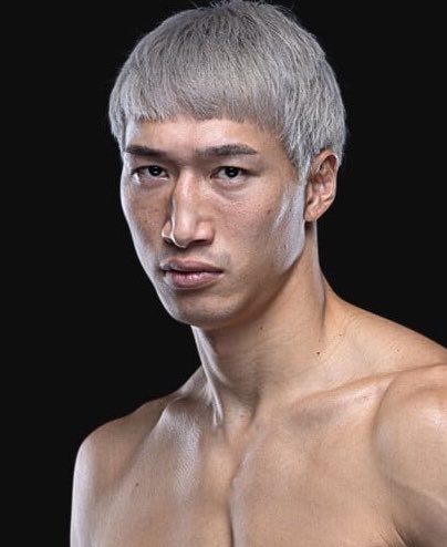 FightsMemory's tweet photo. チャトリCEO、ハイドレーションテストをクリア出来ず、システムに苦言を呈した安保瑠輝也について📝

「ベストオブベストになりたいなら、プロ意識も持たなければならない。自分の知識を更新して、ちゃんとハイドレーションをクリアしなければいけない。95%の選手は問題なくパスしています」

「SNSで少しハイドレーションに関して文句を言っていたのを聞きましたが、他人のせいにするのは簡単です。自分で責任を持ってやらなければいけない」

https://t.co/njUqefPr1eより