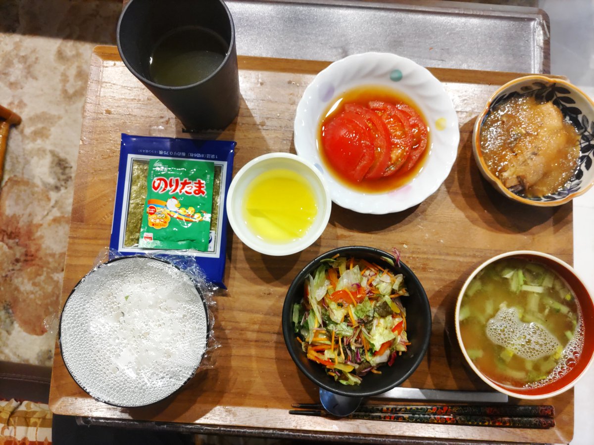 hideyuki201811's tweet photo. 今日の夕食 https://t.co/zeCwaI1clV