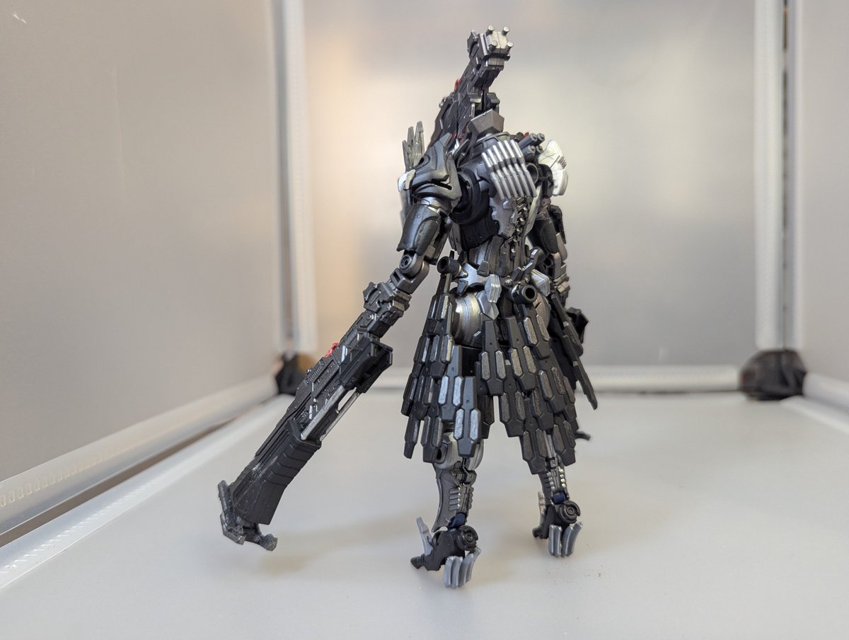 ArchitectLove55's tweet photo. 30MMの名状しがたきものを改造して重ショの悪魔を作ってみました。
悪魔は恐怖されている度合いによって強さが変わるそうなので、ルビコンではかなり強力な悪魔になりそう。
既視感あると思ったら遊戯王のリボルバードラゴンだなこれ。

#プラモデルライフ https://t.co/SLQlYfruzG