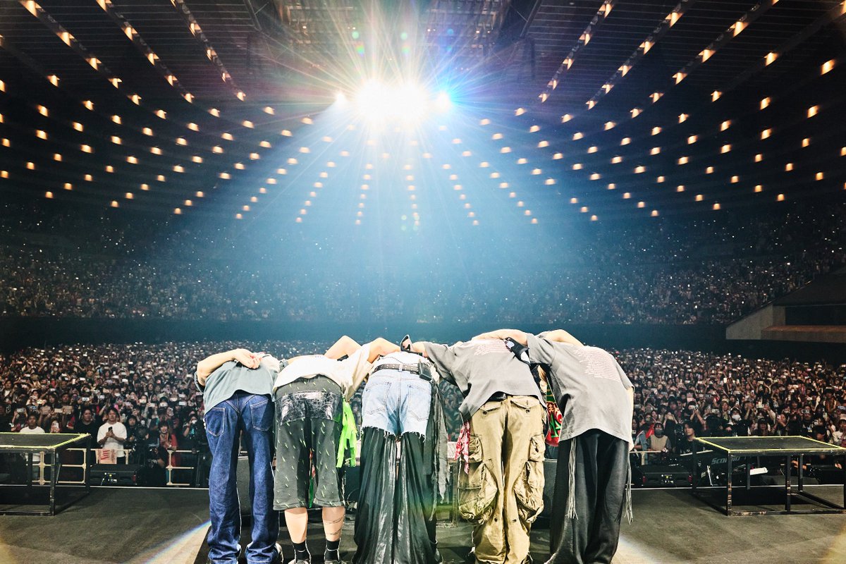 Novelbright_jp's tweet photo. 2026.10.17 at 大阪城ホール
「Novelbright HALL&ARENA TOUR 2026 
〜PYRAMID〜」

国内30本のPYRAMIDツアー無事完走🙌✨
来てくれたみんなありがとう😊

来年はNovelbright史上最大規模となる
9か所18公演の全国アリーナツアーを開催🔥
2027年もよろしく🤝

大阪公演2日目のセットリストを公開中👀
是非沢山聴いてね🎧
https://t.co/oLmAmm5yvN

Photo: @macoj5 , @kyon_47___