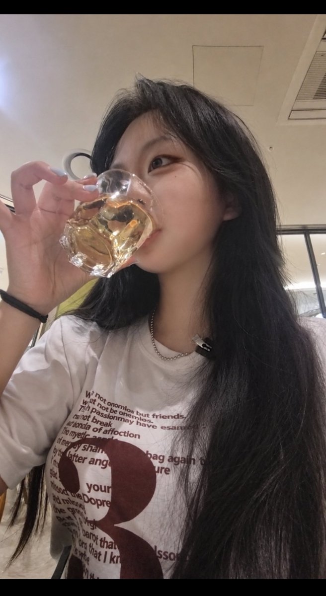 d_2xen's tweet photo. 💅🏻 https://t.co/dmloNKdMfj