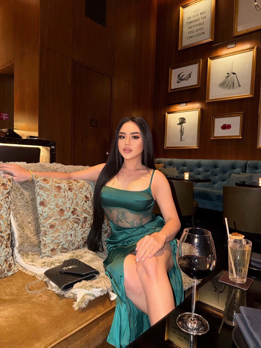 tedcies's tweet photo. #ladyboy_abudhabi
#ladyboy #Abudhabi https://t.co/lM1n1SgUA4