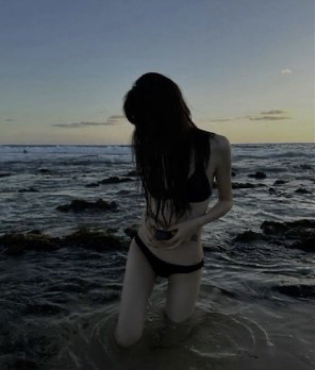 mimi2080904931's tweet photo. ˚౨ৎ ⋆.˚ daily thinspo 
⤷ for edrtwt https://t.co/C3qIQ3CK2d