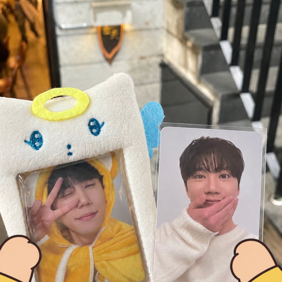 sole_2JY's tweet photo. 선생님들과 함께 포핸즈 팝업 갔다가
준영이가 추천해 준 라멘집 중 한 곳인 하쿠텐 ! 🍜✌🏻
너무너무 맛있었다 ...🤤
#이준영 #포핸즈팝업 #하쿠텐 https://t.co/8W8j1sKze0