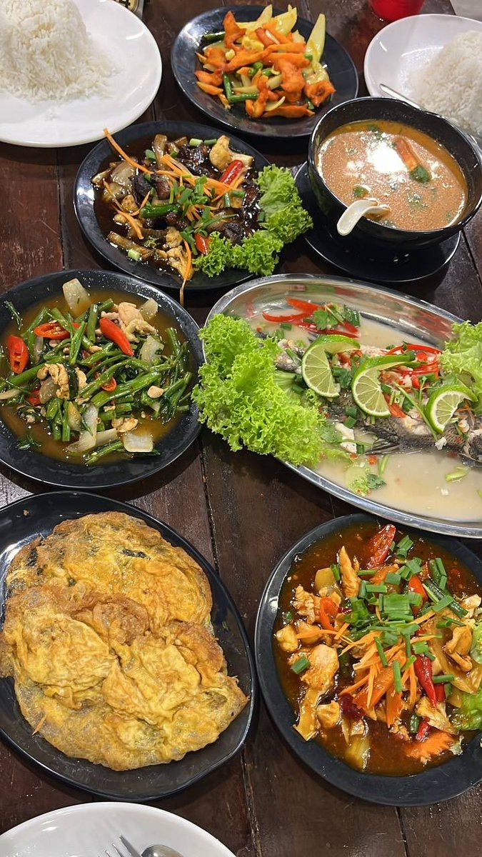 Beadstez's tweet photo. มื้อเย็นเเซ่บๆครับ #ข้าวเย็น https://t.co/VOE0qPSUjp