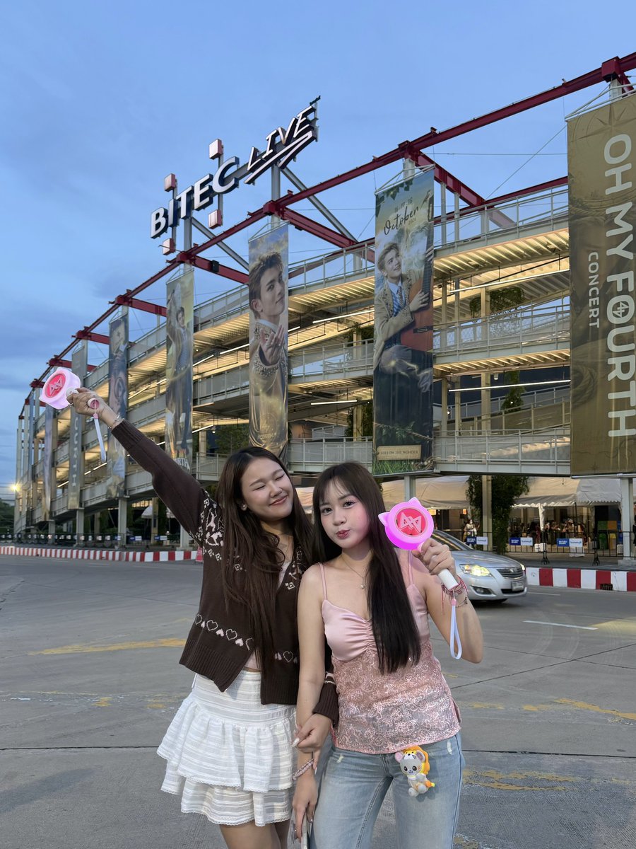meowmiyakii's tweet photo. D-3 kubbbb 🐱🎂

OH MY BEST DAY WITH FOURTH
#FourthConcertD3 https://t.co/bGheWTSTei
