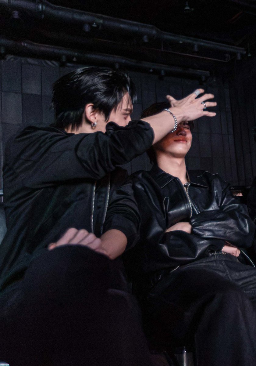 happypavaday's tweet photo. เด็กเล็กหลับตาปี๋…🫣 https://t.co/Q4Wx9GwA5i