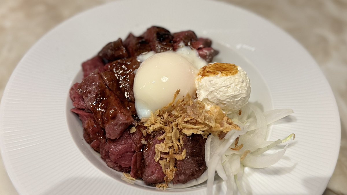 YuukiYuu_y2's tweet photo. やっと肉食べれる https://t.co/zim5UBuGS8