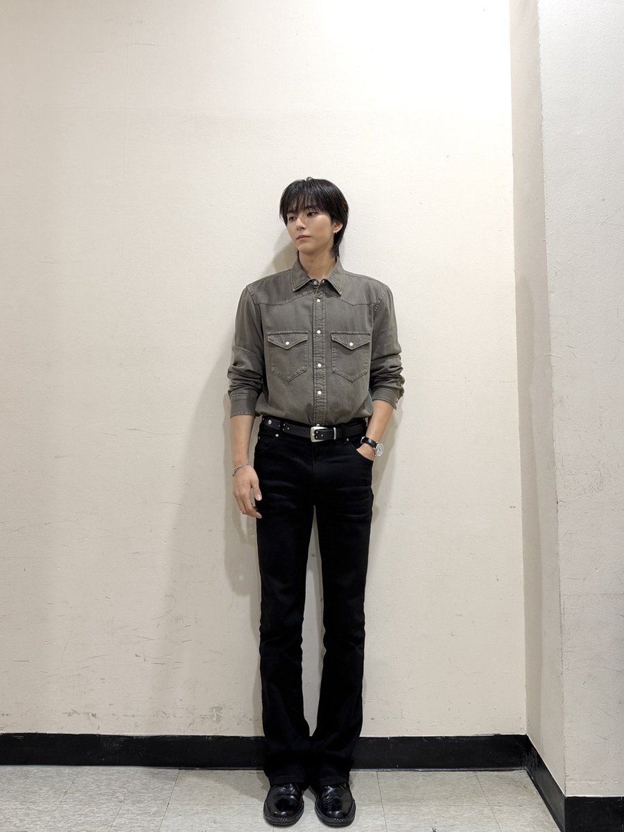 linlxndez's tweet photo. หล่อเหลาเอาการ เเอคอ้าดสะม้าดด้อก ชั้นรักตี๋สุดหล่อขายาวเเปดเมตร https://t.co/HS5XrNxO3P
