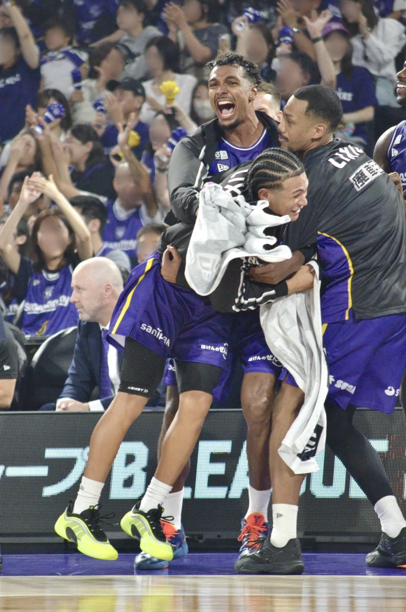 36KERS428's tweet photo. みんなトヨ大好きだね🫶

#東京サンロッカーズ https://t.co/PzybmLqEhB