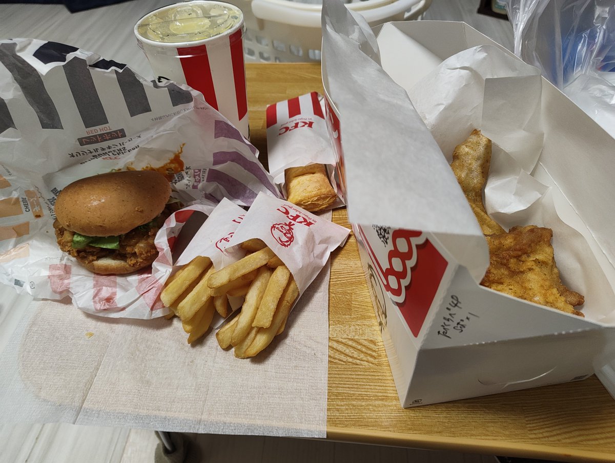 sh1_n_96's tweet photo. ヤケクソ飯。 https://t.co/4Cjz1keXB5