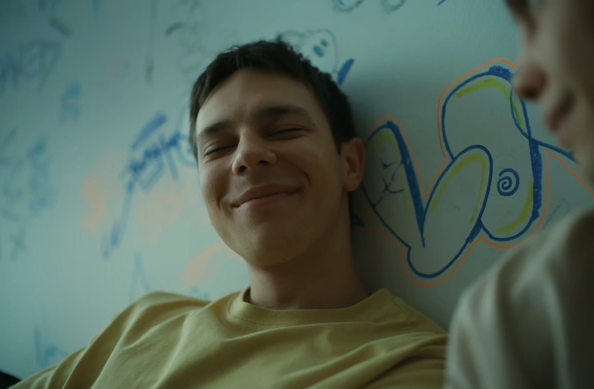 FilletChicken's tweet photo. ivan was giving hopecore in episode 10 <3 https://t.co/w1CsFRjWik