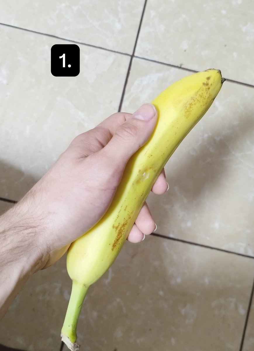 Z_Mihai29's tweet photo. What banana 🍌 would you like to eat first?
1, 2 or both
#gay #gayromania https://t.co/5j6k77hXp9