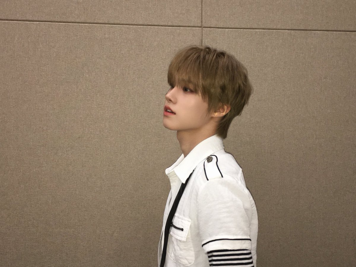 AHOF_official's tweet photo. 놀 페스티벌에서 신나게 놀다 갑니다💕
너무너무 행복했어요

#AHOF #아홉
#JUWON #박주원 https://t.co/j6hy0k7D20