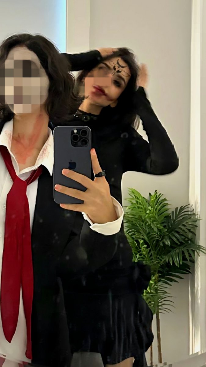 killl009's tweet photo. Last yr's Halloween costume https://t.co/hql0L3Mkyd