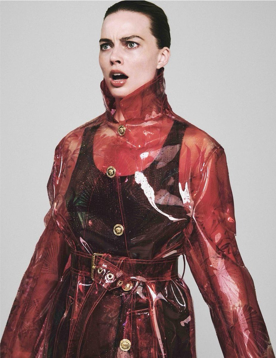 MargotRMedia's tweet photo. Margot Robbie for V Magazine (2020) https://t.co/U2DLsraPCQ