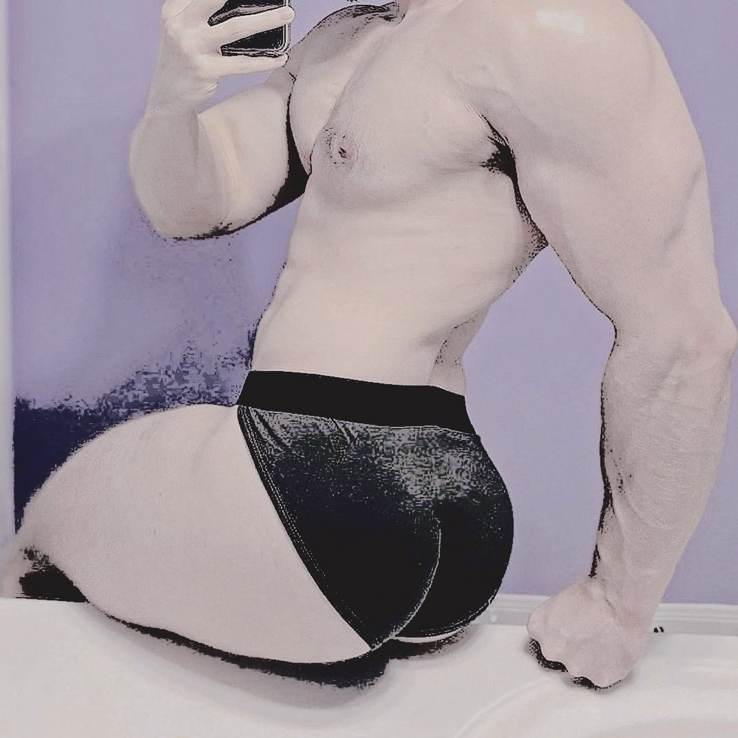 STRSPNGLDMN's tweet photo. #seductivesunday https://t.co/avHgAP9LPu