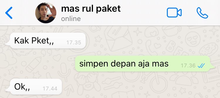 sekarasea's tweet photo. rulhan few tweets au.

rul as mas mas kurir paket &amp; ihan si langganan beli paket. https://t.co/DbpoVEq8Wr