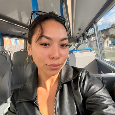 naiakayjay's tweet photo. #NewProfilePic https://t.co/voC4ZG9RLp